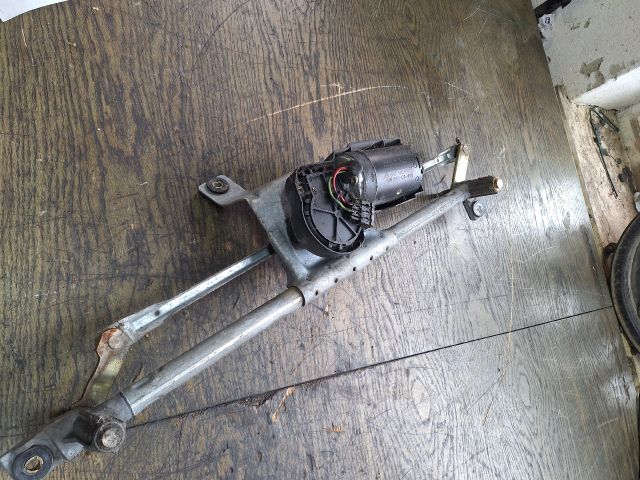 bontott VW POLO III Első Ablaktörlő Szerkezet Motorral