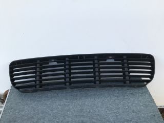 bontott VW POLO III Első Lökhárító Alsó Középső Díszrács