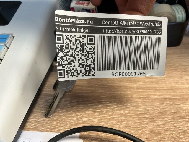 bontott VW POLO III Első Lökhárító (Részeivel)