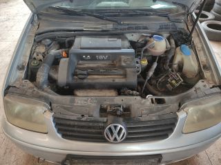 bontott VW POLO III Első Lökhárító (Üresen)