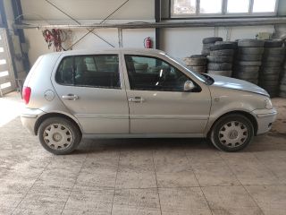 bontott VW POLO III Első Lökhárító (Üresen)