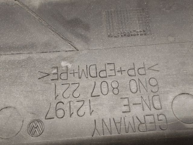 bontott VW POLO III Első Lökhárító (Üresen)