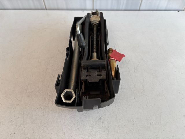 bontott VW POLO III Emelő