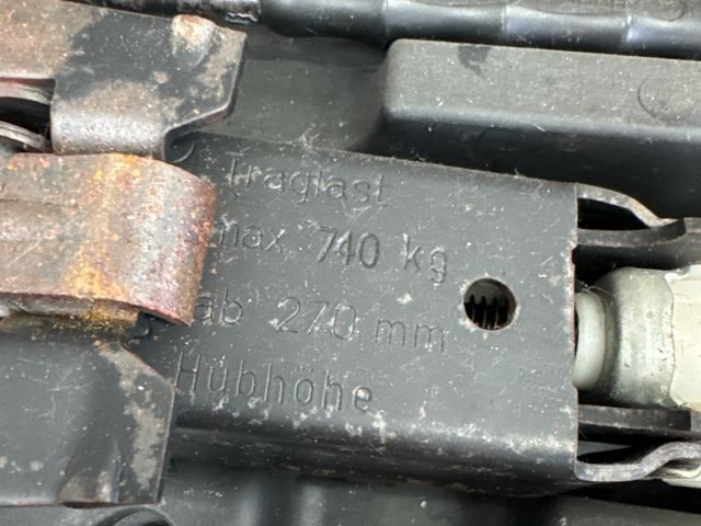 bontott VW POLO III Emelő