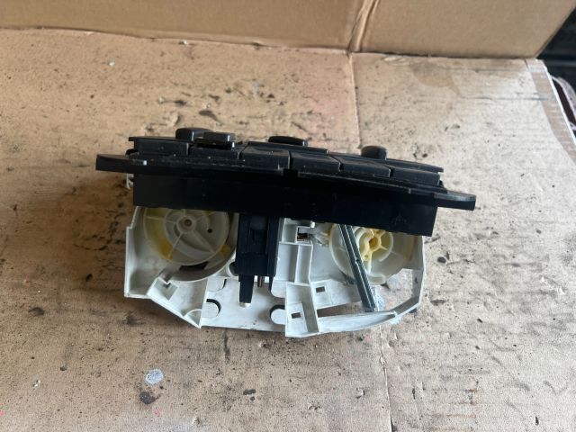 bontott VW POLO III Fűtéskapcsoló (Nem klímás)