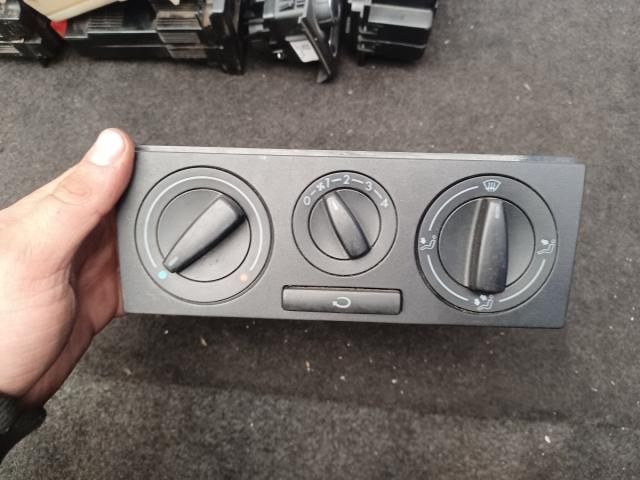bontott VW POLO III Fűtéskapcsoló