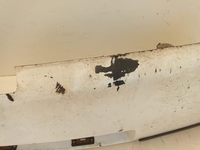 bontott VW POLO III Hátsó Lökhárító (Üresen)