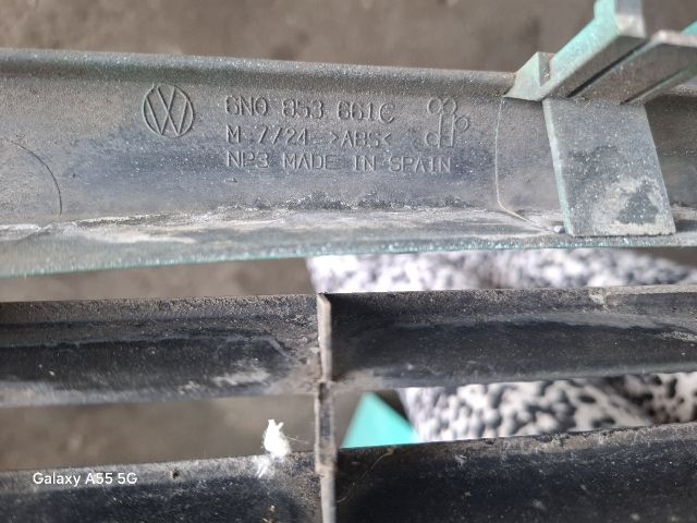 bontott VW POLO III Hűtőrács