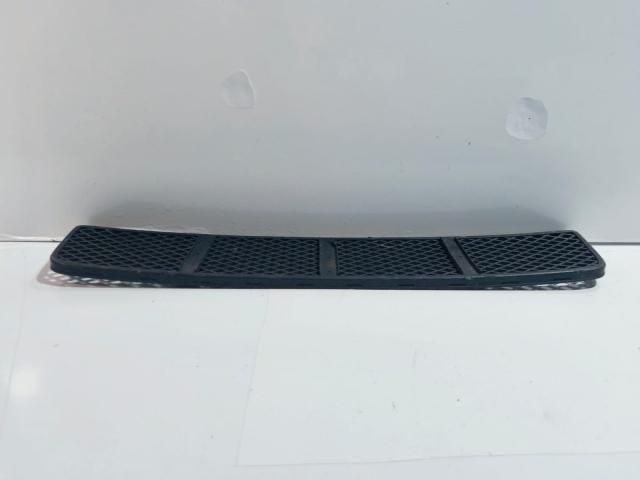 bontott VW POLO III Hűtőrács