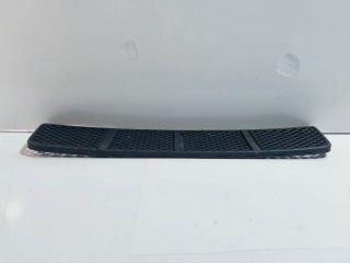 bontott VW POLO III Hűtőrács