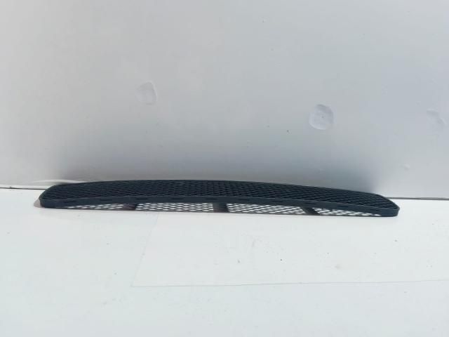 bontott VW POLO III Hűtőrács