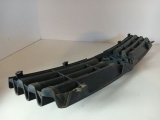 bontott VW POLO III Hűtőrács