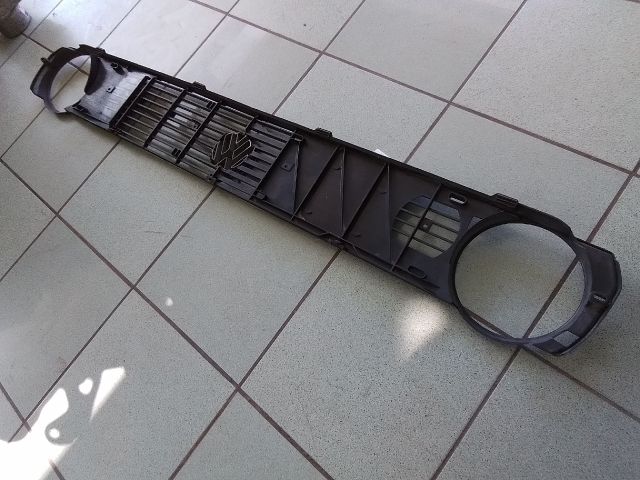 bontott VW POLO III Hűtőrács