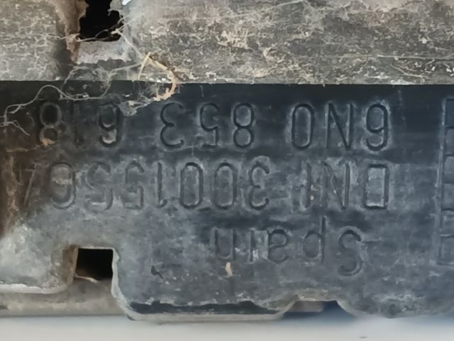 bontott VW POLO III Hűtőrács