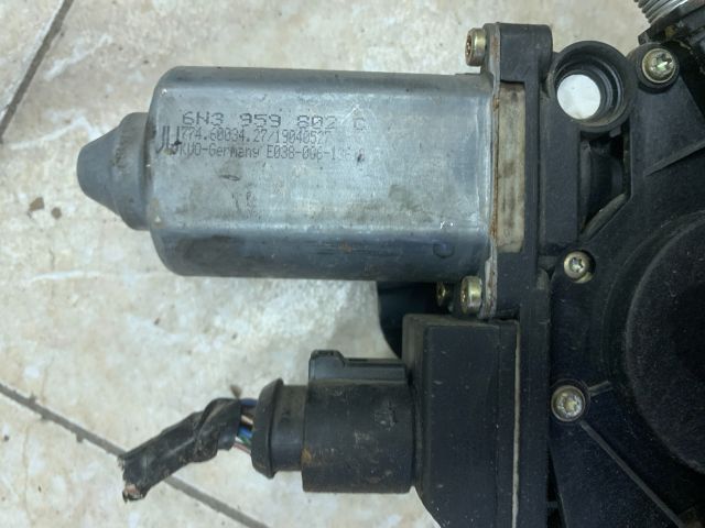 bontott VW POLO III Jobb első Ablakemelő Szerkezet (Elektromos)