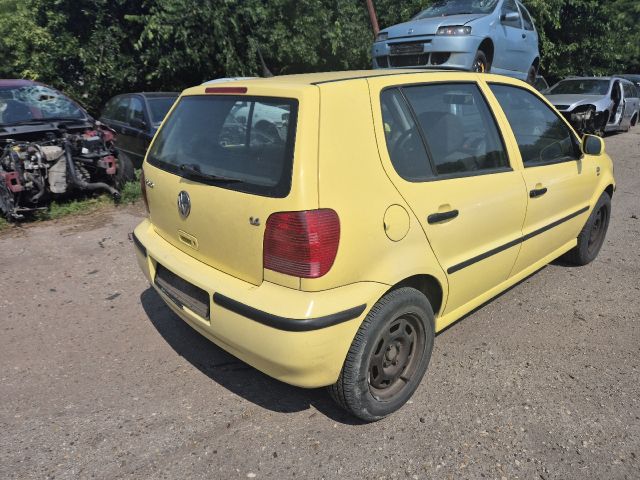 bontott VW POLO III Jobb első Ajtó (Részeivel)