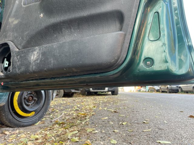 bontott VW POLO III Jobb első Ajtó (Üres lemez)