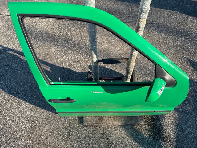 bontott VW POLO III Jobb első Ajtó (Üres lemez)