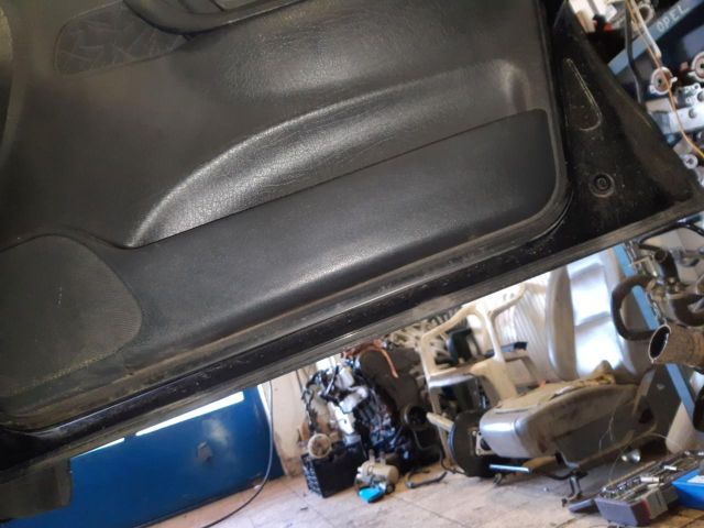 bontott VW POLO III Jobb első Ajtó (Üres lemez)