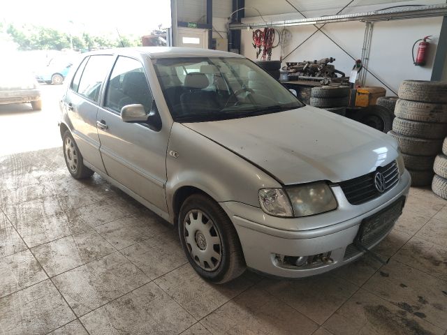 bontott VW POLO III Jobb első Ajtó (Üres lemez)