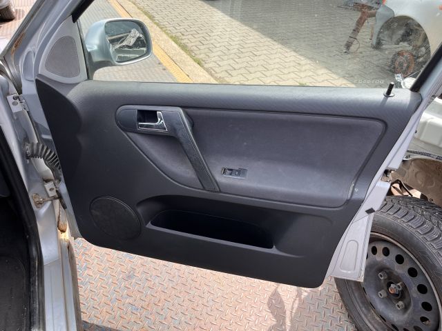 bontott VW POLO III Jobb első Ajtózár