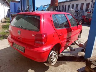 bontott VW POLO III Jobb első Gumikéder