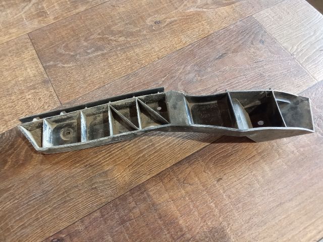 bontott VW POLO III Jobb első Oldal Lökhárító Tartó (Műanyag)