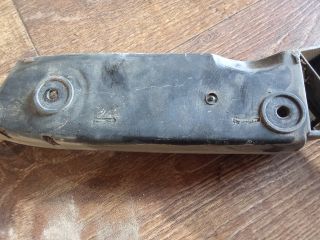 bontott VW POLO III Jobb első Oldal Lökhárító Tartó (Műanyag)