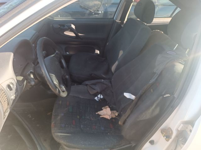 bontott VW POLO III Jobb első Zsanér