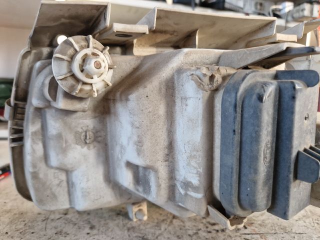 bontott VW POLO III Jobb Fényszóró