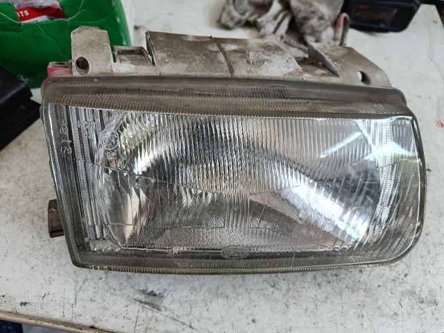 bontott VW POLO III Jobb Fényszóró