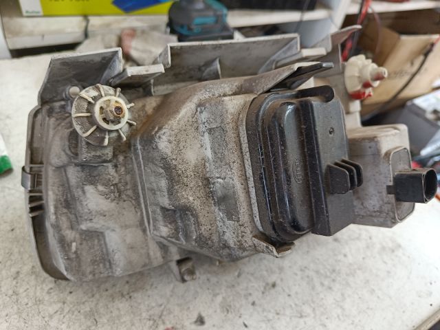 bontott VW POLO III Jobb Fényszóró