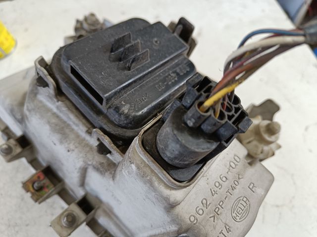 bontott VW POLO III Jobb Fényszóró