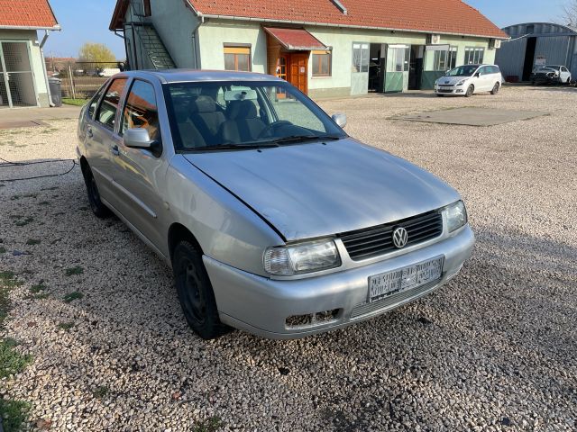 bontott VW POLO III Jobb Fényszóró