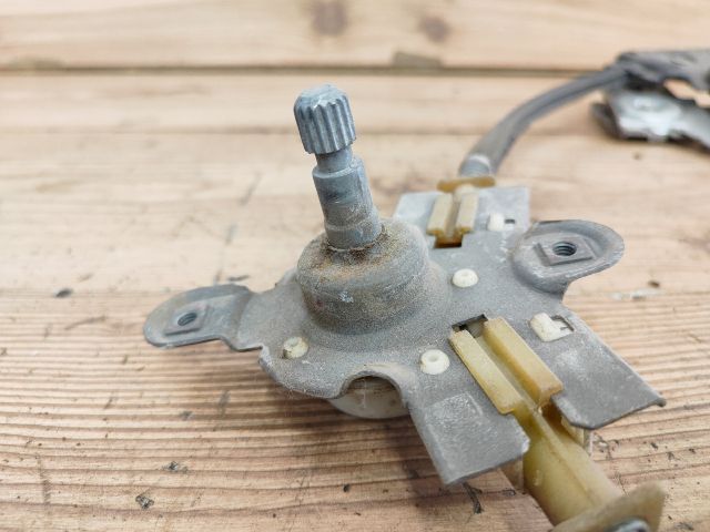 bontott VW POLO III Jobb hátsó Ablakemelő Szerkezet (Mechanikus)