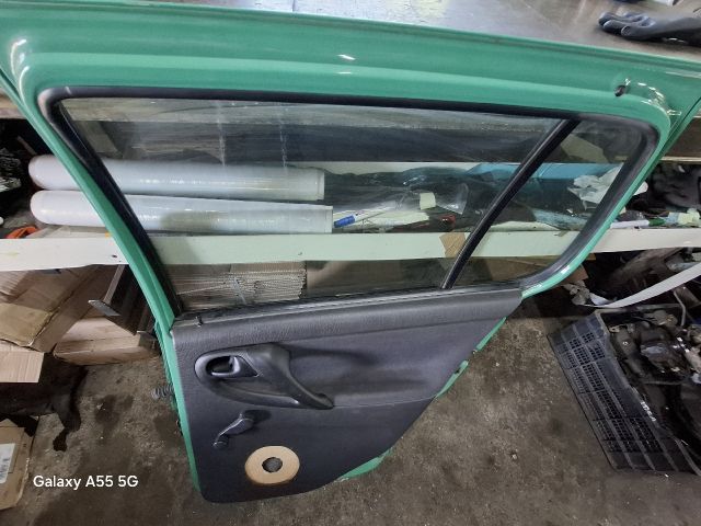 bontott VW POLO III Jobb hátsó Ajtó (Részeivel)