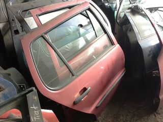 bontott VW POLO III Jobb hátsó Ajtó (Üres lemez)