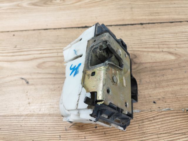 bontott VW POLO III Jobb hátsó Ajtózár