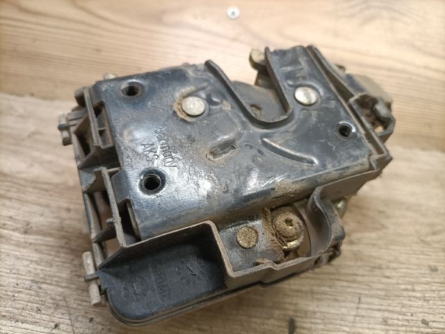 bontott VW POLO III Jobb hátsó Ajtózár