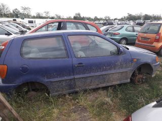 bontott VW POLO III Jobb hátsó Dobbetét (Kerékjárati, Műanyag)