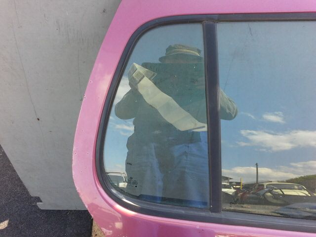 bontott VW POLO III Jobb hátsó Fixüveg (Ajtóban)