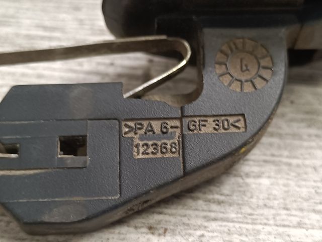 bontott VW POLO III Jobb hátsó Külső Kilincs