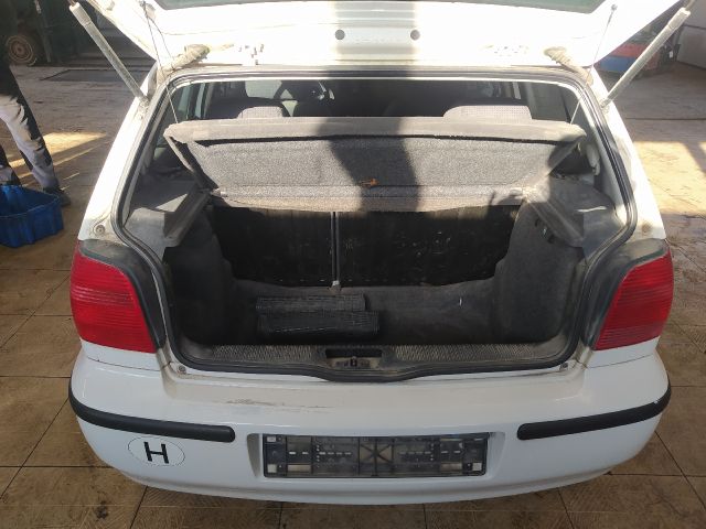 bontott VW POLO III Jobb Hátsó Lámpa