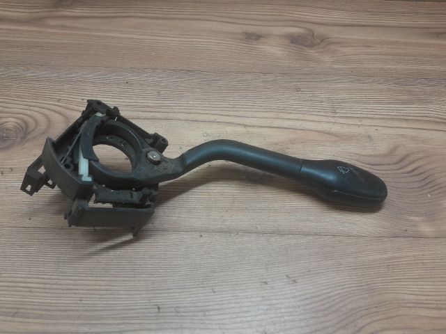 bontott VW POLO III Jobb Kormánykapcsoló Ablaktörlő