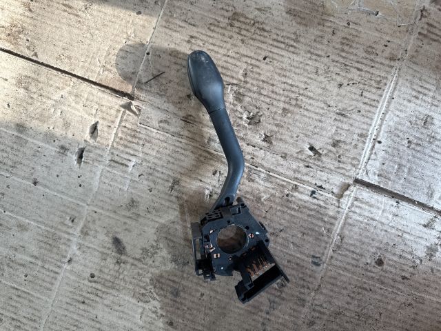 bontott VW POLO III Jobb Kormánykapcsoló Ablaktörlő