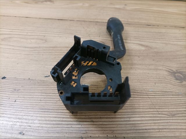 bontott VW POLO III Jobb Kormánykapcsoló Ablaktörlő