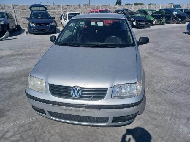 bontott VW POLO III Jobb Külső Hátsó Lámpa