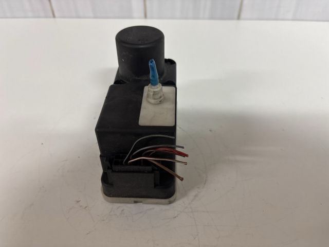 bontott VW POLO III Központizár Motor (Pozíciófüggetlen)