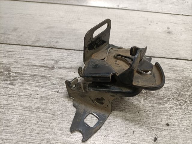 bontott VW POLO III Motorháztető Zárszerkezet