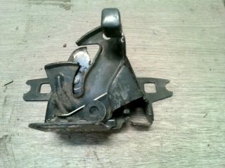 bontott VW POLO III Motorháztető Zárszerkezet